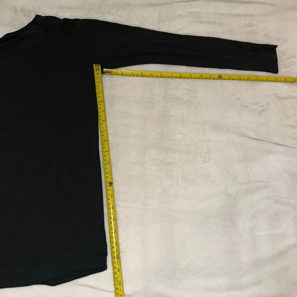 Lululemon Womens Emerald Style Long Sleeve Shirt Solid Black Gently Worn No Size